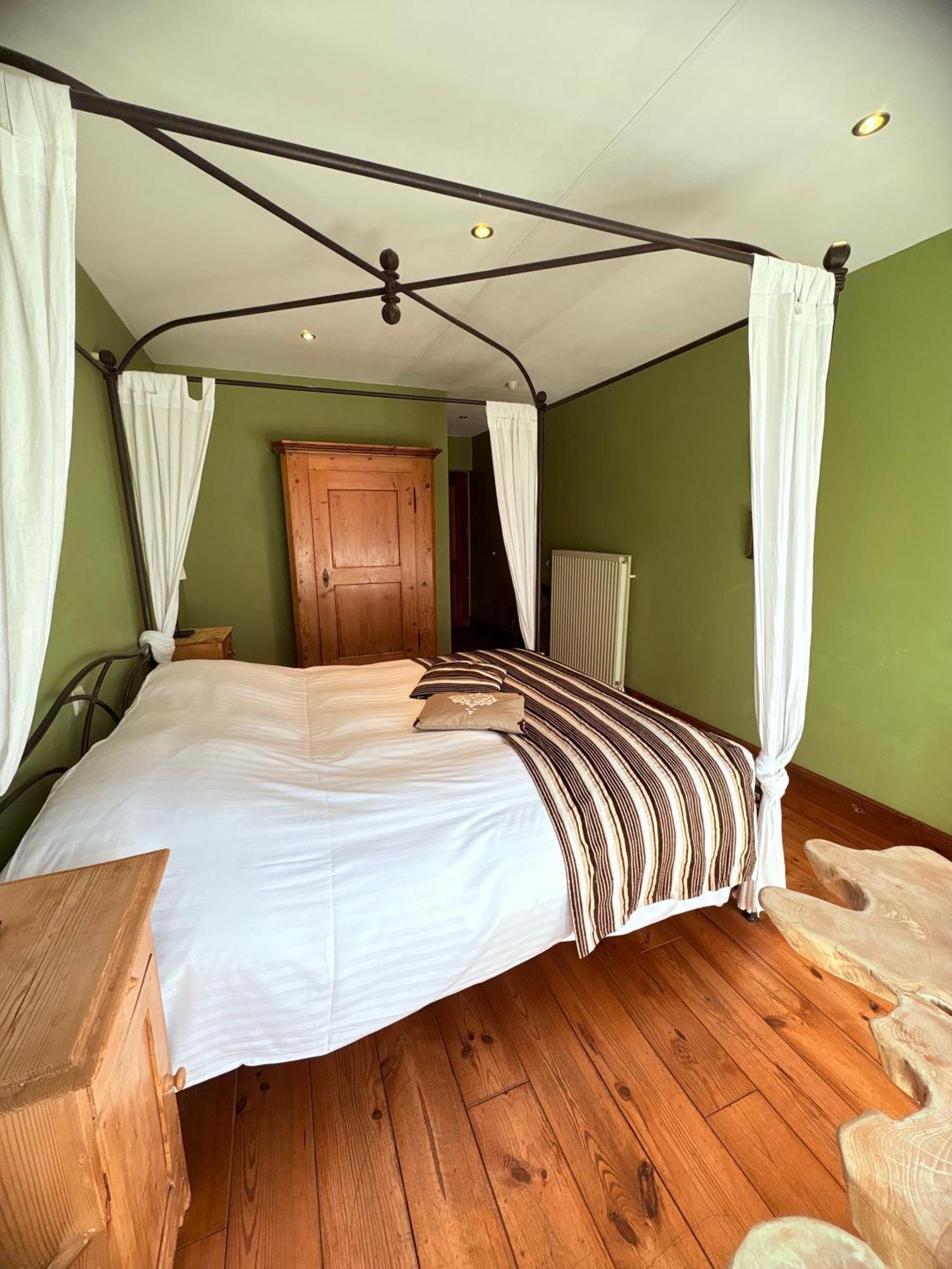 Comme A La Ferme Bed and Breakfast Durbuy Eksteriør billede